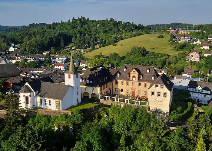 Schlosshotel Kurfuerstliches Amtshaus Dauner Burg