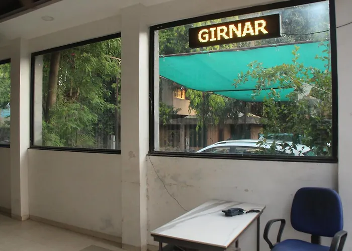 Hotel Girnar
