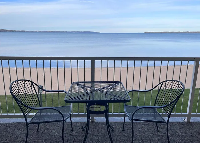 Pinestead Reef Resort Traverse City
