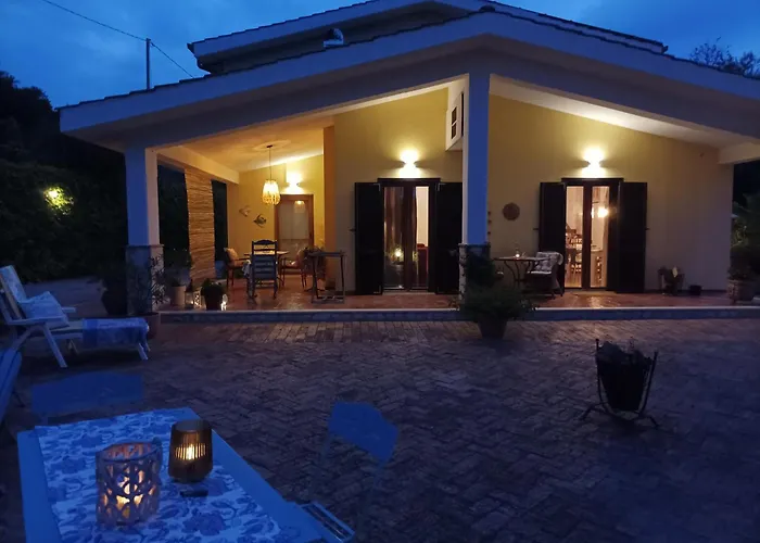 Casa Mimosa Holiday Room