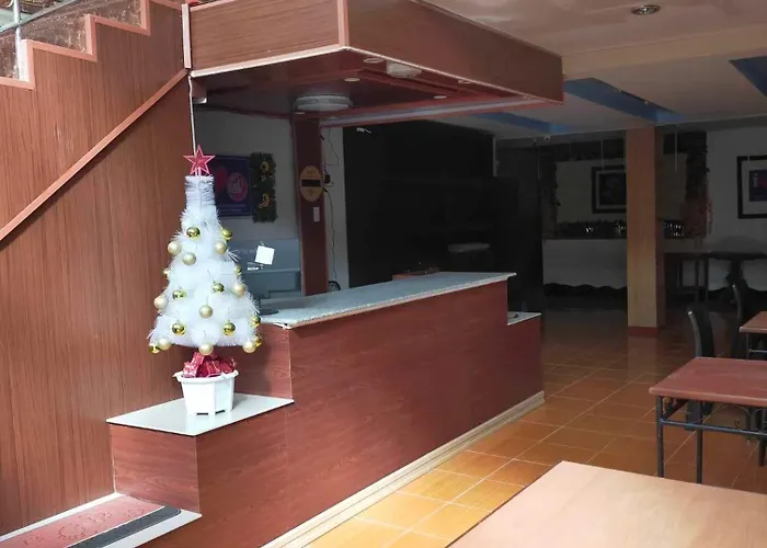 Auzone Inn Budget Hometel