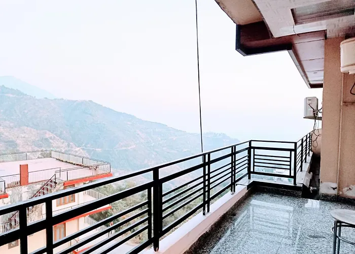 King Castle Mcleodganj-Centrally Heated And Air Cooled- Near Mall Road - Free Parking