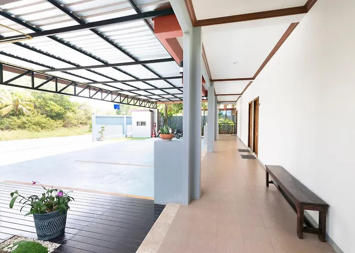Oyo 732 Juthamas Hotel