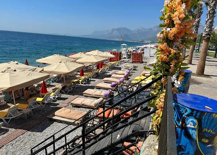 Gueden-Pearl Apart Hotel , Grosse Apartments Mit Kueche , Privater Strand , Ausgezeichnetes Fruehstueck