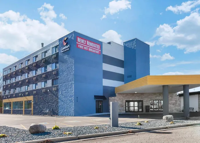 Comfort Inn & Suites Beaver Dam