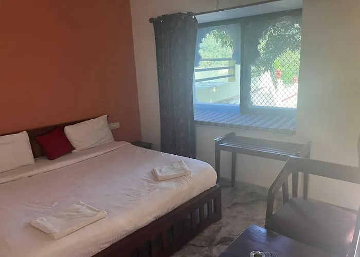 Hotel O Royal Prince