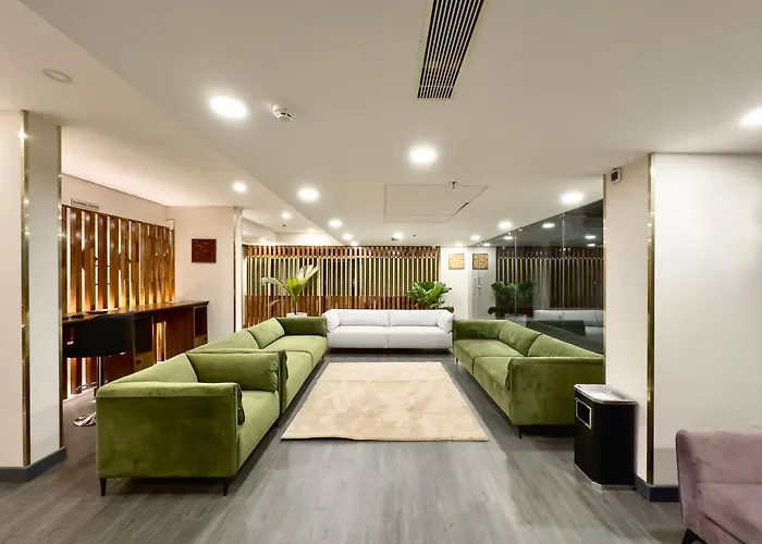 7 Apple Hotel Guruvayur