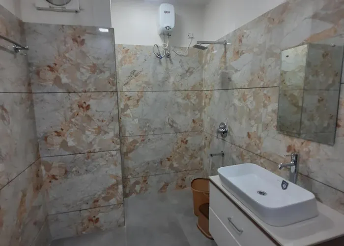 The Highclass Hotel