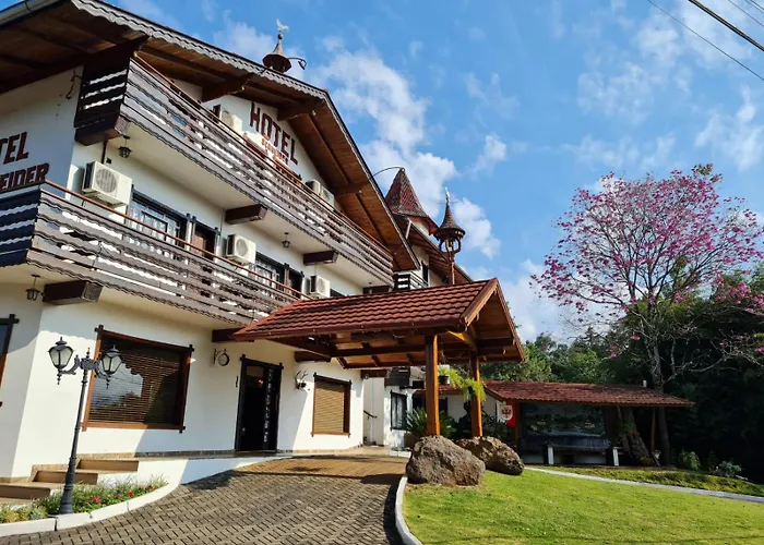 Hotel Schneider Treze Tílias