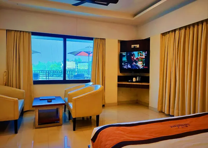 Sambhabana Hotel & Suites
