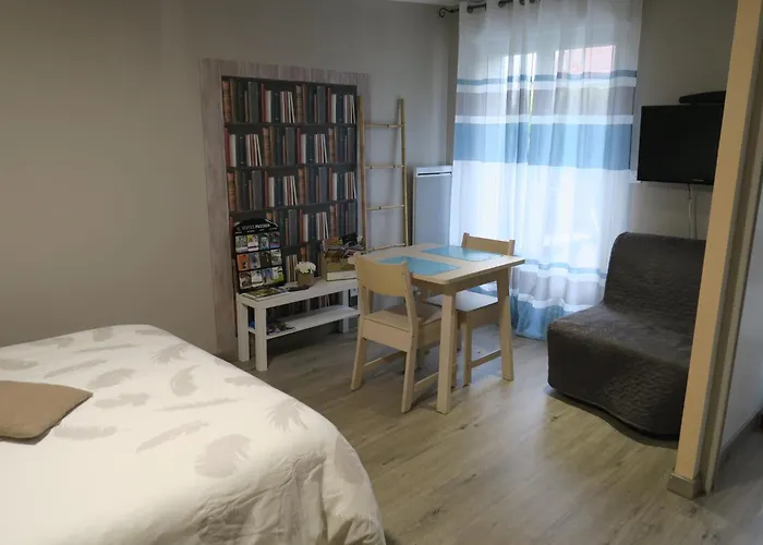 Hotel Les Collinades de Chalons