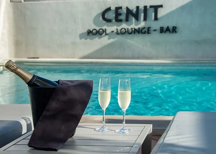 Hotel Cenit&Apts. Sol y Viento Ibiza