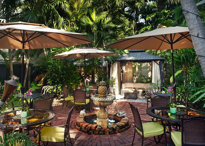 The Mermaid & The Alligator Key West