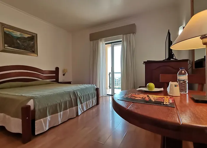 Hotel Quinta Dos Cedros Celorico Da Beira