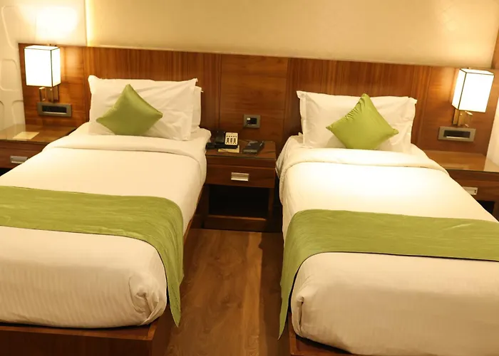 Hotel Ceasar Palace Kottayam