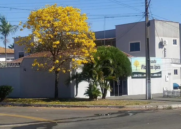 Pousada Flor Dos Ipês Trindade 