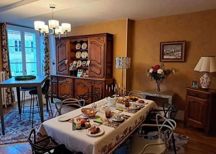 Bed and Breakfast Un Air Moulinois à Moulins 