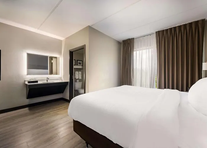 Comfort Suites Northlake Huntersville
