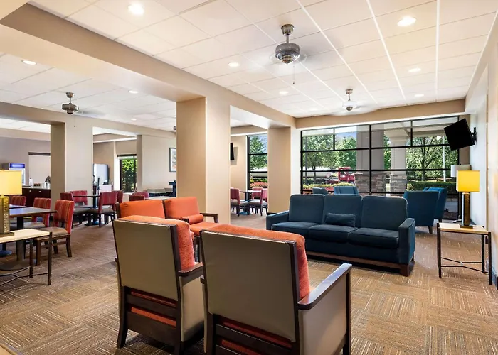 Comfort Suites Northlake Huntersville