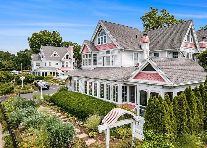 Yelton Manor Bed And Breakfast South Haven