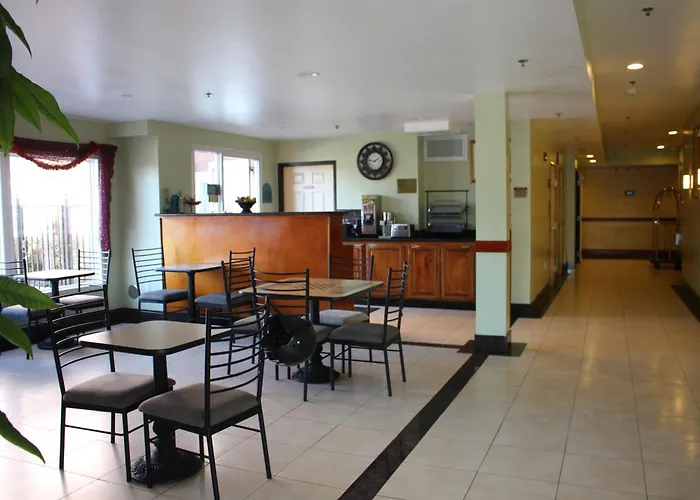 Rodeway Inn & Suites Hayward - Oakland South