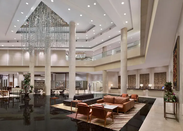 Kochi Marriott Hotel, Lulu International Shopping Mall
