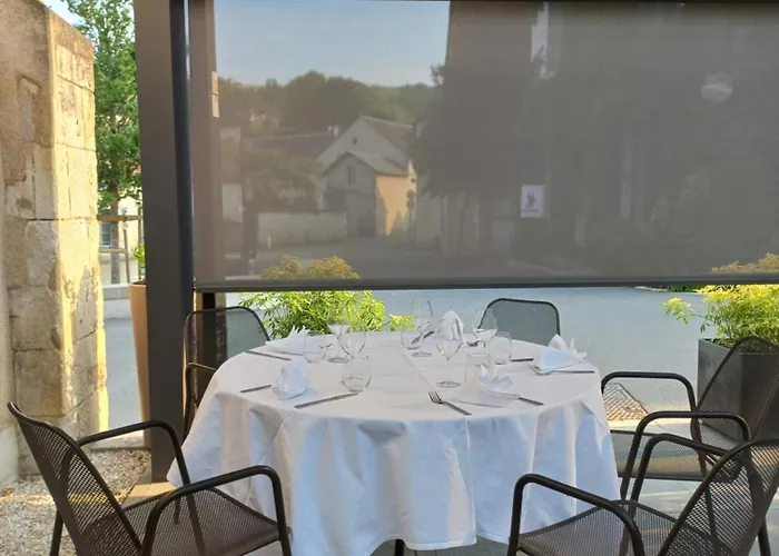 Hôtel Restaurant Famille Bourgeois La Cote des Monts Damnés Sancerre