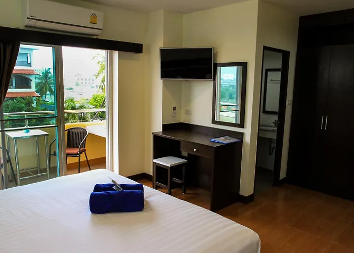 Sky Villa Hua Hin Guesthouse - Adults-Only