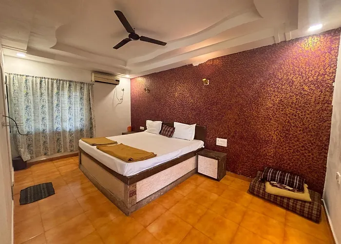 Hotel Sai Plaza
