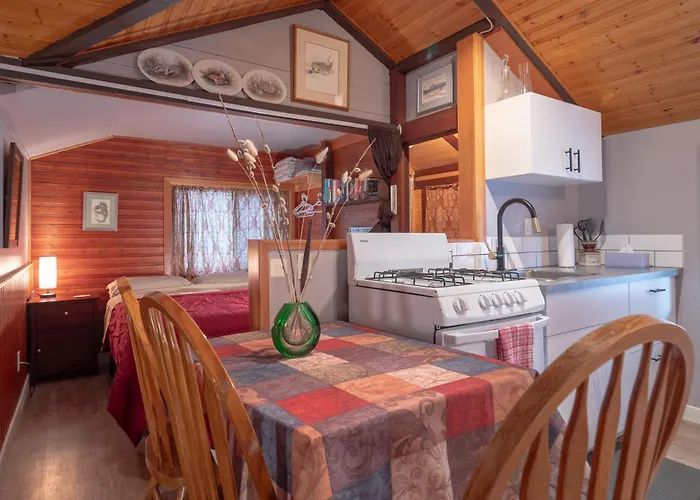 Hillside Bungalows Banff