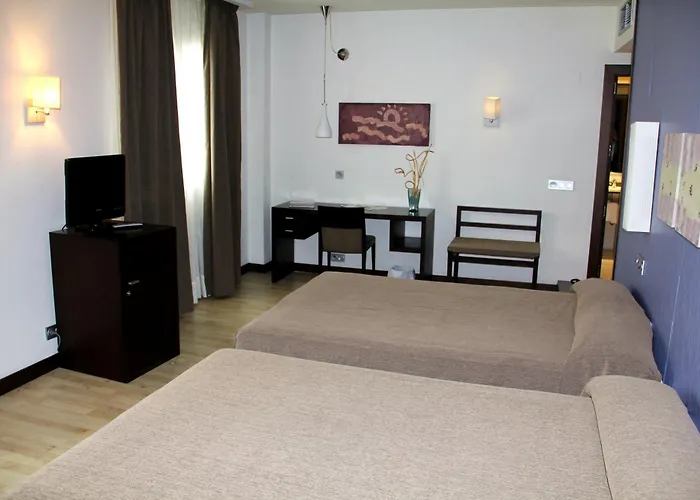 Hotel Puerta de Ocaña