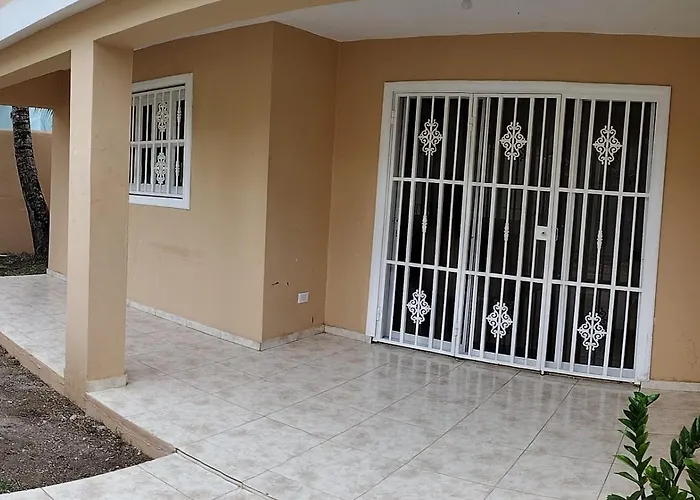 Hostal Palmas De Punta Cana Hotel