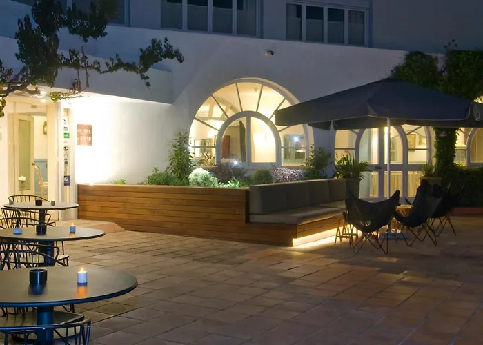 Hotel Cesar Vilanova i la Geltrú
