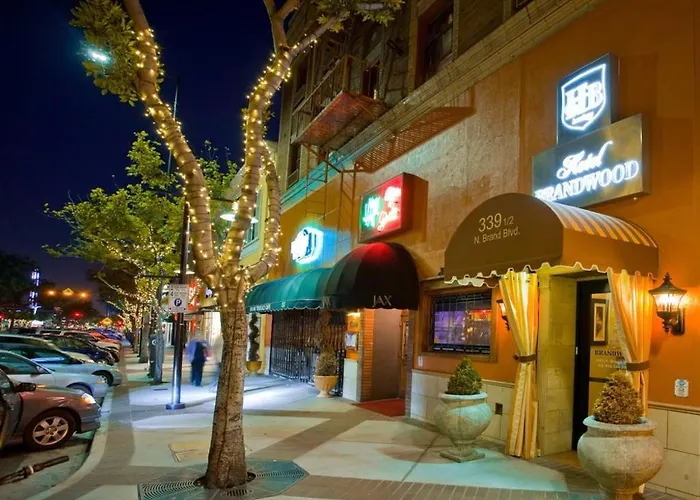 Brand Plaza Hotel Glendale