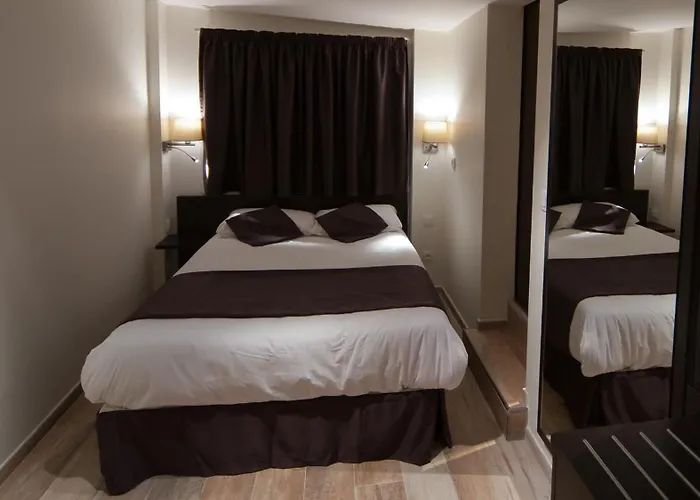 Central Hotel Nîmes