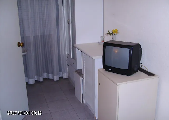 Olhos Pretos Hotel Caldas Da Rainha