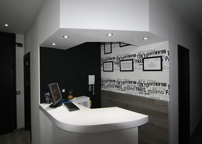 Hostal MH Fuencarral