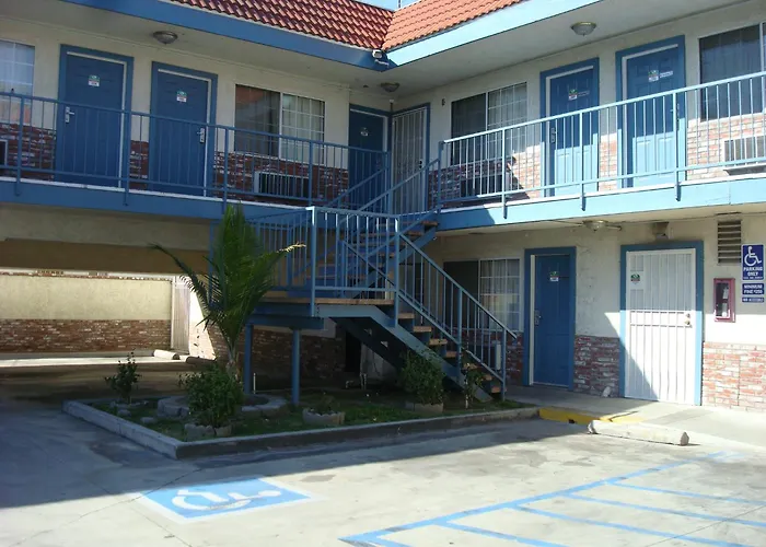Scottish Inns Long Beach