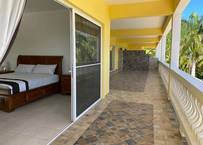 Aparthotel Spring Garden By Mel Montego Bay