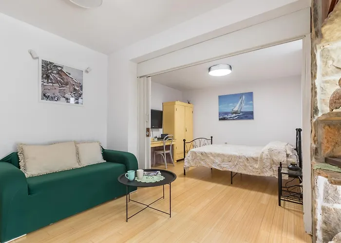 Luxury Apartment Silvana With Beautiful Garden