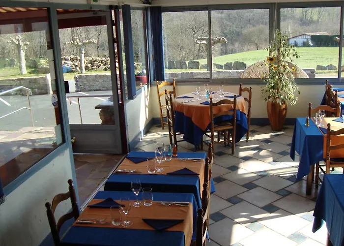 Hotel Pikassaria Sare