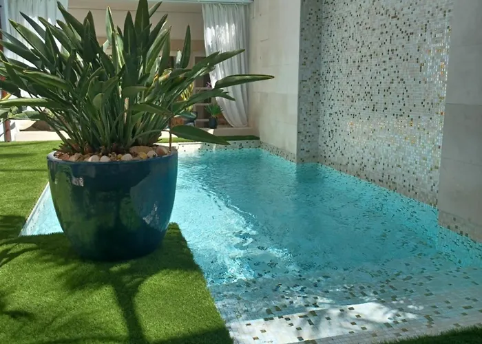 Villa Zawaia B&B Lagos
