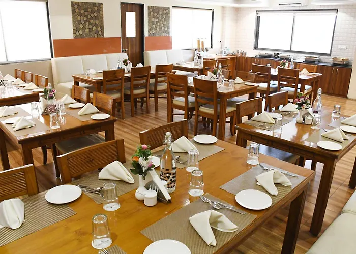 Sai Neem Tree Hotel