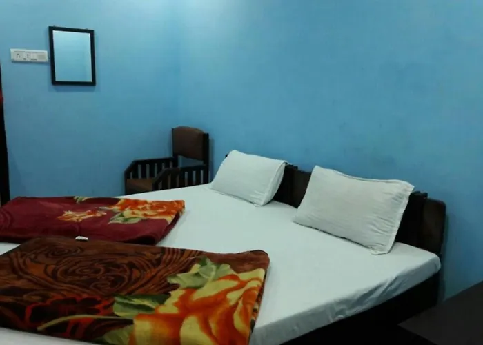 Goroomgo Atithi Galaxy Kanpur Near Railway Station - Hotel-At-Prime-Location Spacious-Room With-Wi-Fi & Parking Availability,