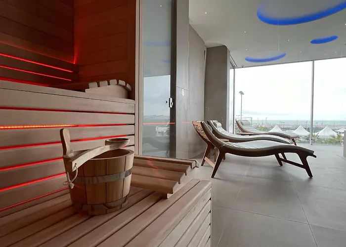 Edison Hotel Seaview & Spa