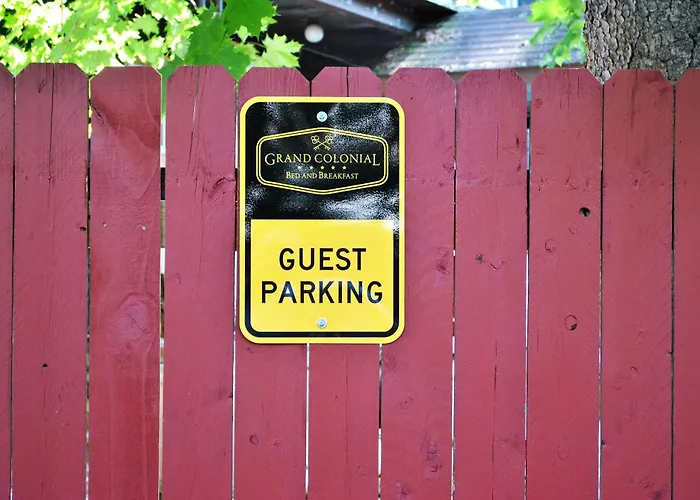 Grand Colonial Bed And Breakfast