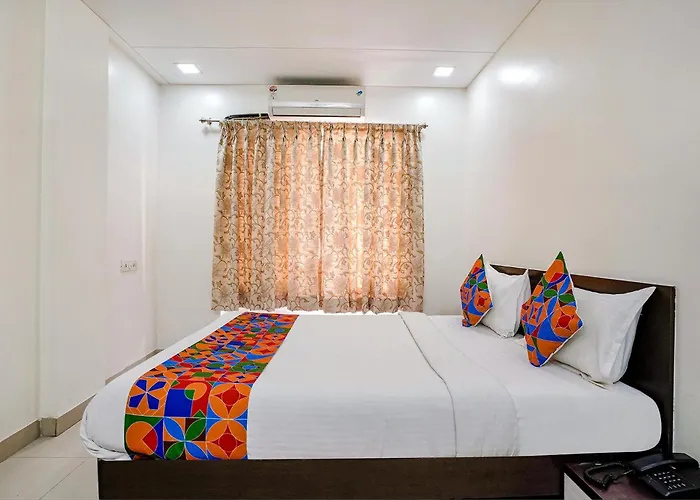 Fabhotel Destination 42 - Nr Pheonix Mall