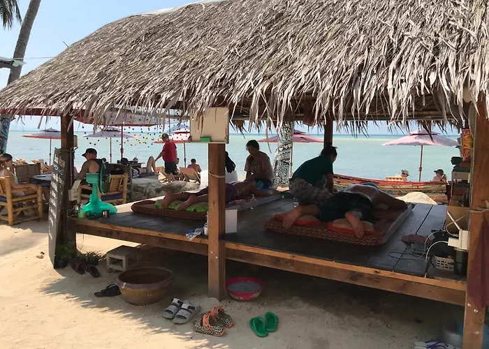 Castaway Beach Bungalows Srithanu