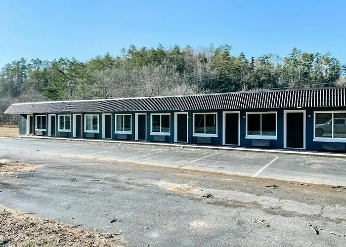 Wildflower Room At The Trailblazer Unit 15
