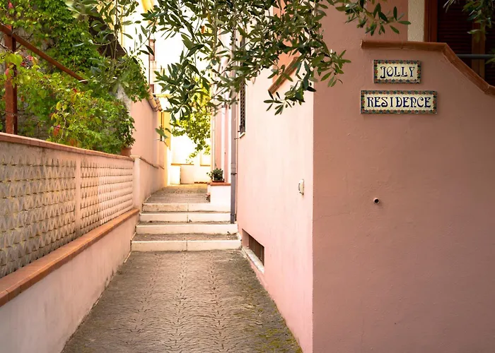 Jolly Residence